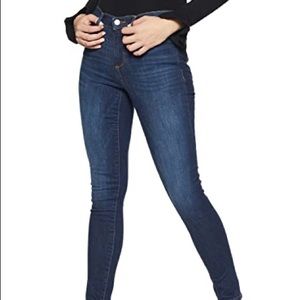 GAP Mid Rise True Skinny Jeans